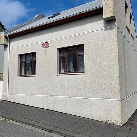Litith Einbylishus A Besta Stath. Vestmannaeyjar Luaran gambar