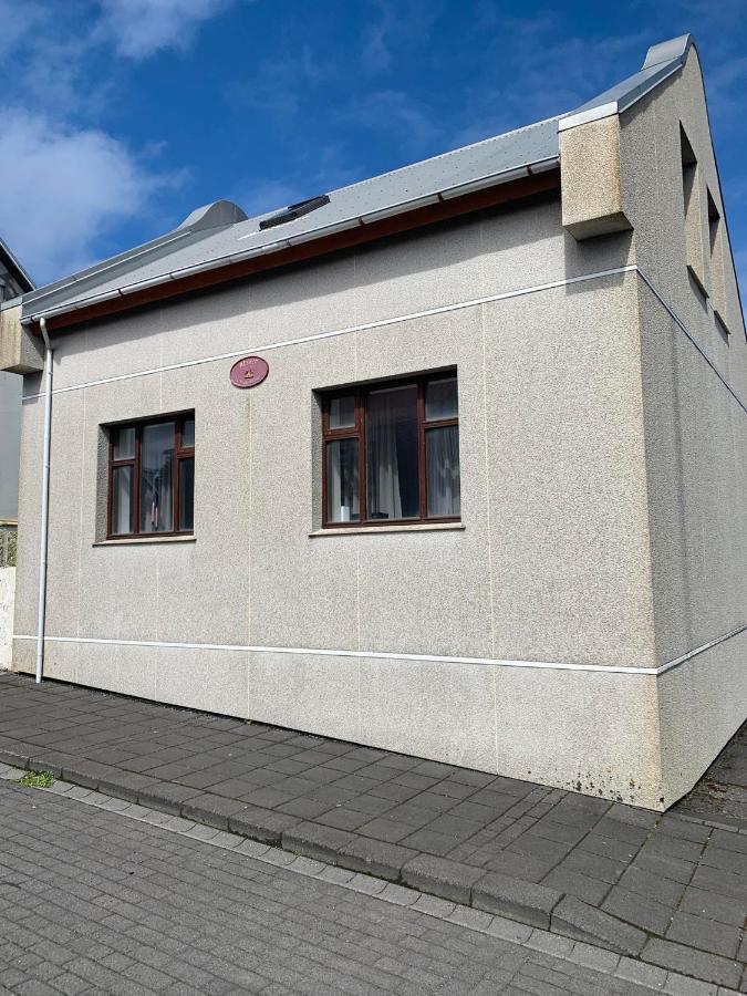 Litith Einbylishus A Besta Stath. Vestmannaeyjar Luaran gambar